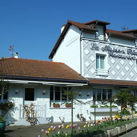 Hotel Restaurant Maison Blanche Rungis Esterno foto